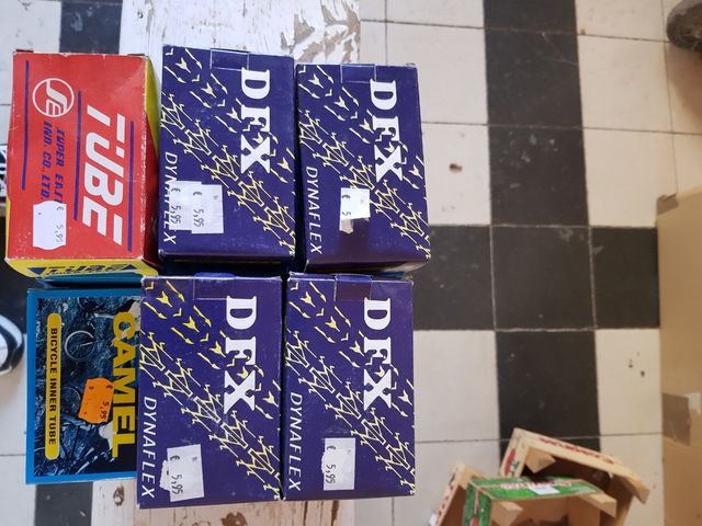 29  CAMARAS 18X1,90 A/V