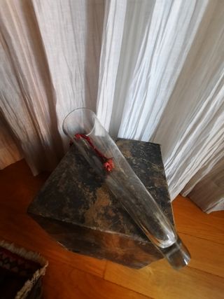 Jarrón de cristal forma cónica