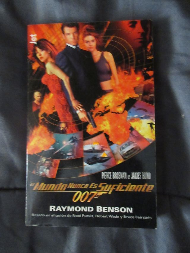 El mundo nunca es suficiente