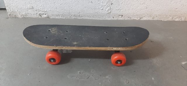 monopatin skate