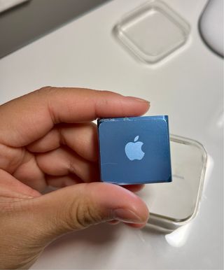 Ipod Shuffle 2GB.