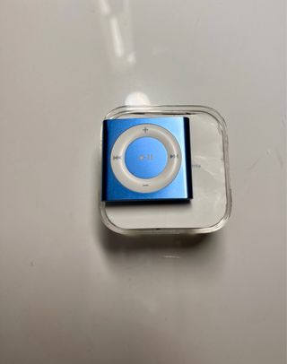 Ipod Shuffle 2GB.