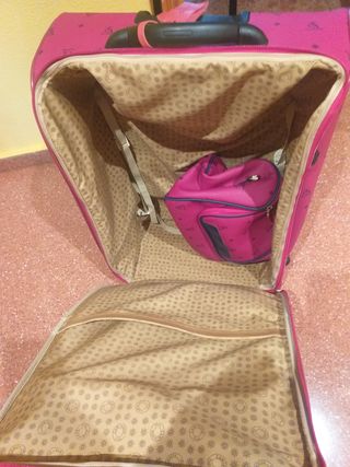 Maleta Caminatta roja mediana