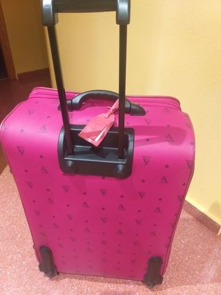 Maleta Caminatta roja mediana