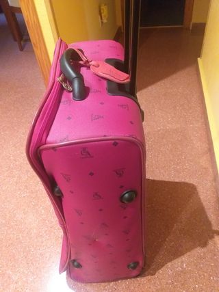 Maleta Caminatta roja mediana