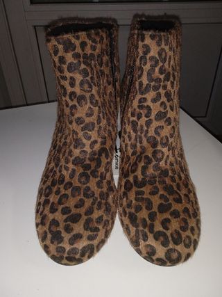 zapatos botines de leopardo
