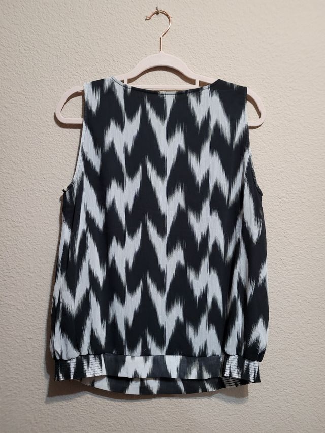 Blusa estampada blanco y negro