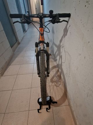 Bicicleta de montaña KTM