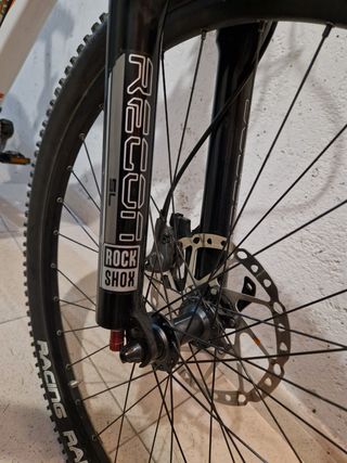 Bicicleta de montaña KTM