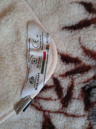 Manta de lana pura