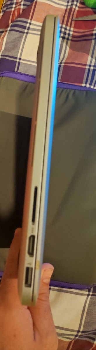 Macbookpro Retina (repuestos) con cargador