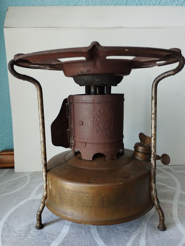 Hornillo infiernillo primus antiguo