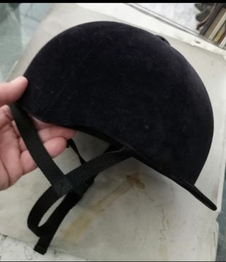 Cappello da fantino taglia 58 nero Decathlon