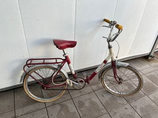 Bicicleta antigua Gac plegable roja