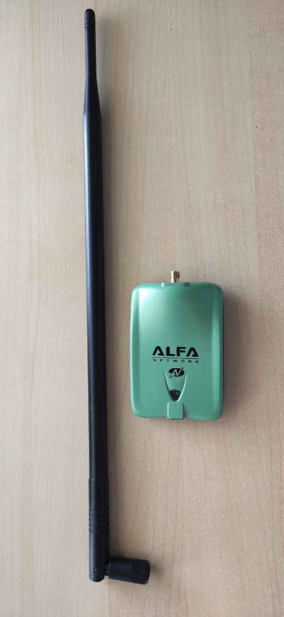 Antena wifi marca ALFA con antena