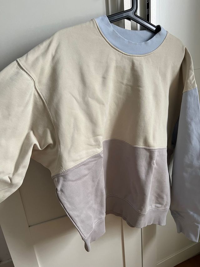 Sudadera COS nueva totalmente 