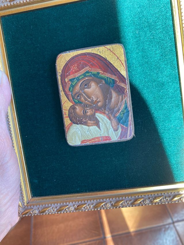 Icona su pass-partout verde scuro