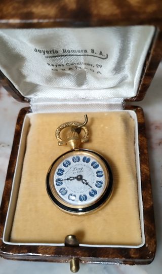 Reloj colgante antiguo