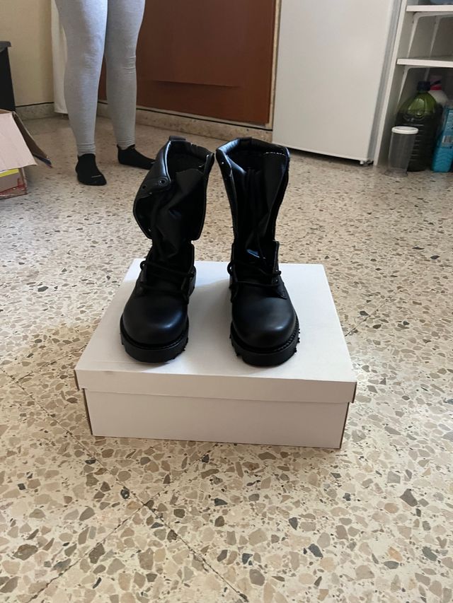 Botas militares de piel