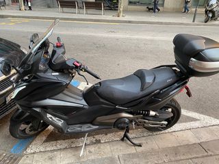 Kymco Ak550
