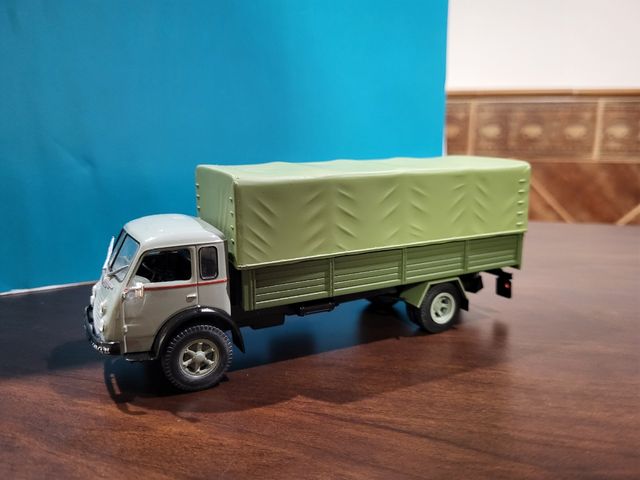 camion renault berliet 1/43