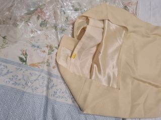 Traje de chaqueta muy de vestir.Primavera- verano.