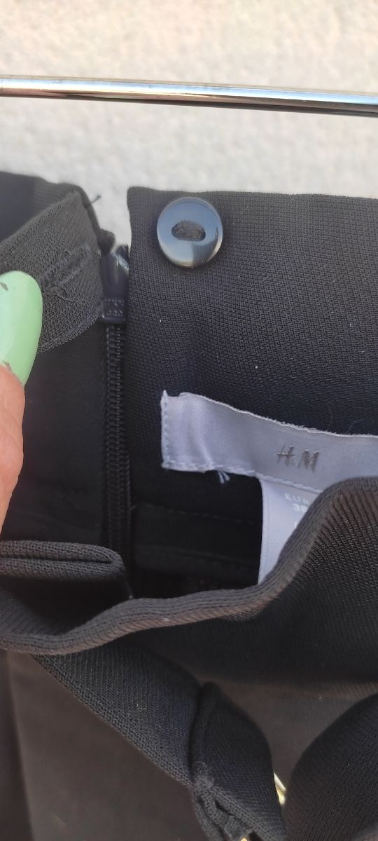 Falda con cinturón de H&M nueva con etiqueta