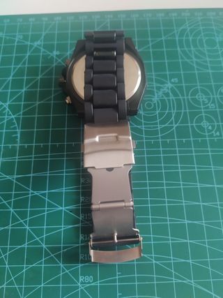 Bonito reloj deportivo