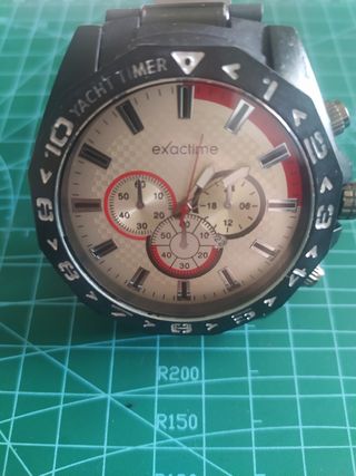 Bonito reloj deportivo