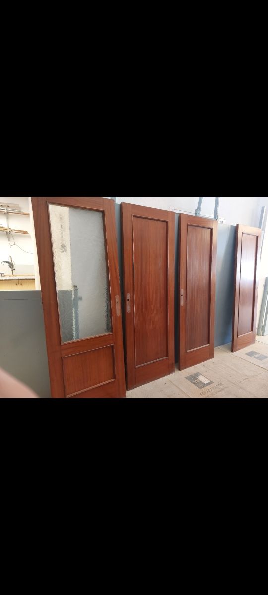 Puertas Sapelly de segunda mano por 250 EUR en Salobreña en WALLAPOP Puertas Sapelly de segunda mano por 250 EUR en Salobreña en WALLAPOP