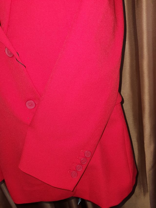 Blazer entallada Zara.