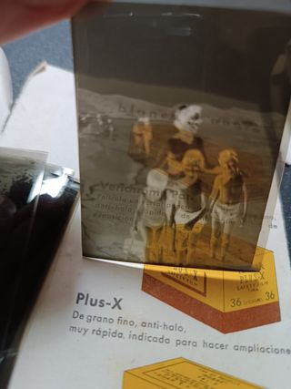 2 sobres con negativos antiguos