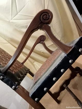 +100 AÑOS SILLON CUERO CASTILLO. LEON BUEN ESTADO