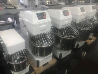 Amasadora 20 litros nueva