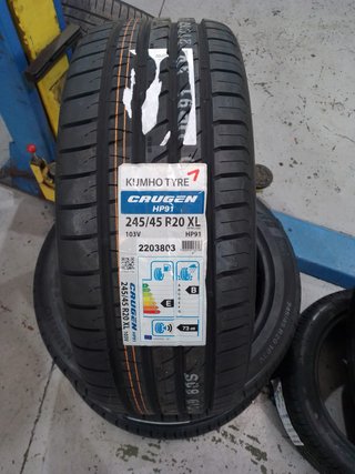 NEUMÁTICOS ECONÓMICOS KUMHO 245/45 R20 Y + MEDIDAS