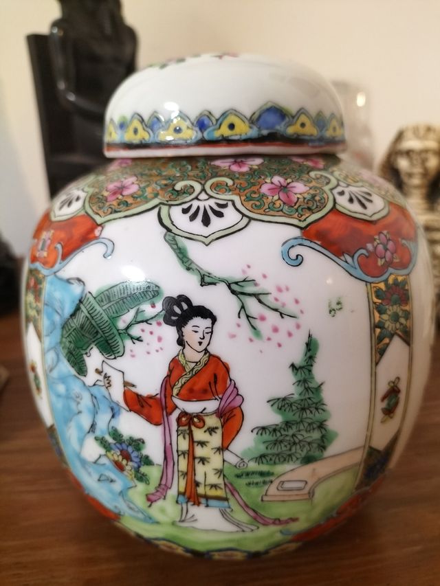 Tarro porcelana chino pintado a mano con sello