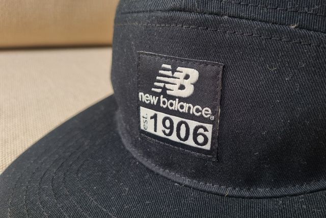 Gorra New balance negra
