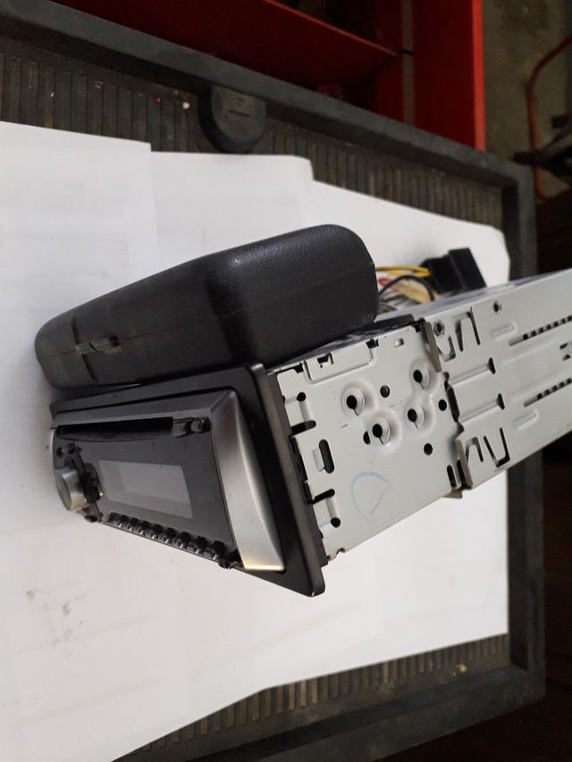 Conjunto radio CD  Pioneer usado