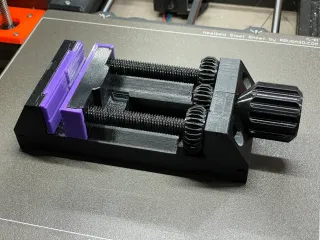 PRENSA DE OPERACIONES RAPIDAS