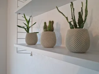 MACETERO EN ESPIRAL PARA PLANTAS