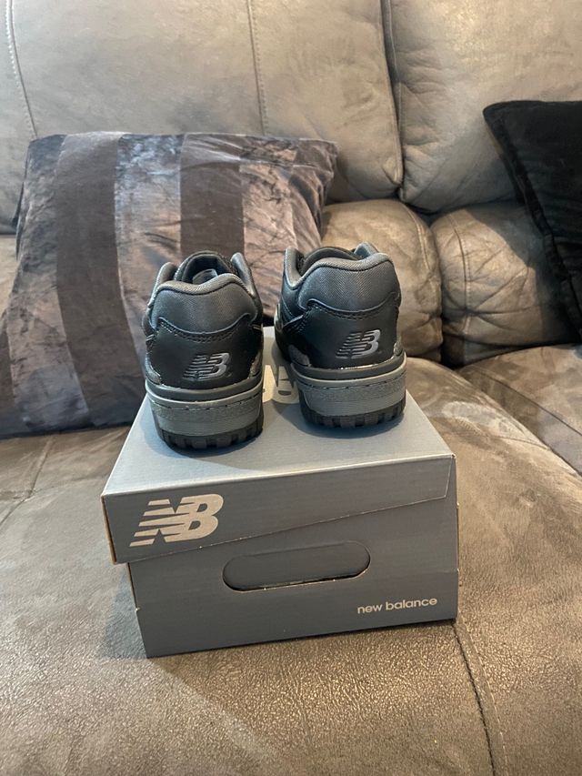 New balance triple black 