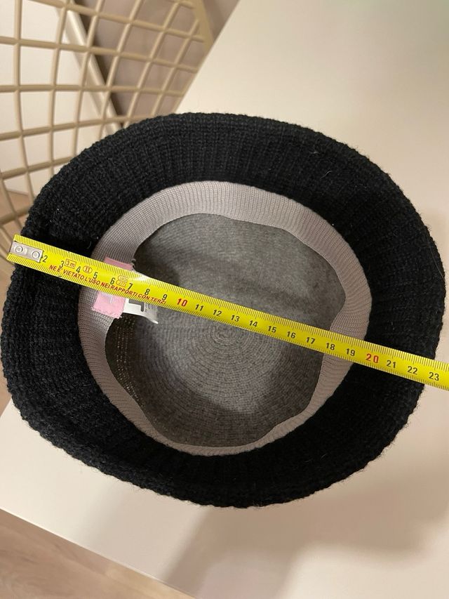 Cappello donna grigio J Lo