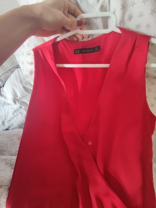 mono rojo evento largo