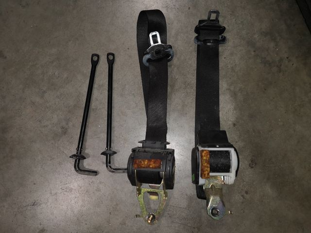 Cinturones delanteros bmw e36 compact