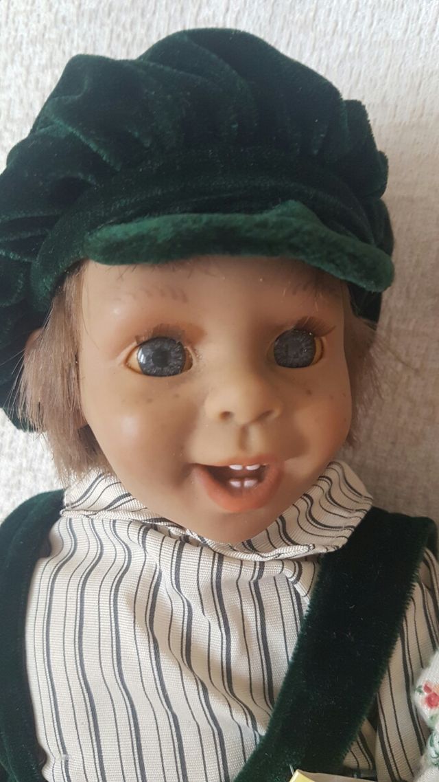 Pareja muñecos clásicos