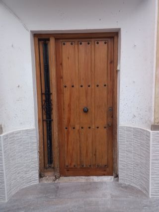 Puerta de madera casa