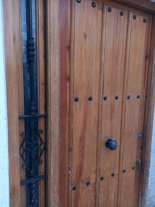 Puerta de madera casa