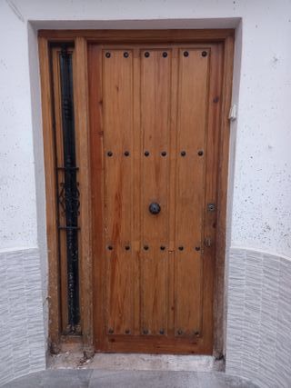 Puerta de madera casa