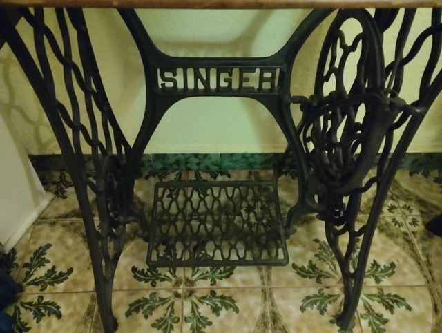Maquina de coser Antigua singer