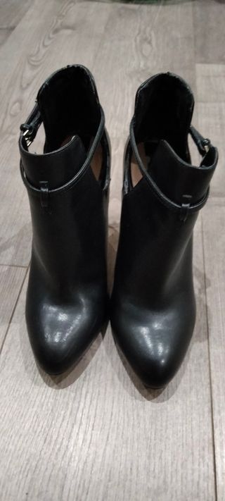 Botines Stradivarius talla 37